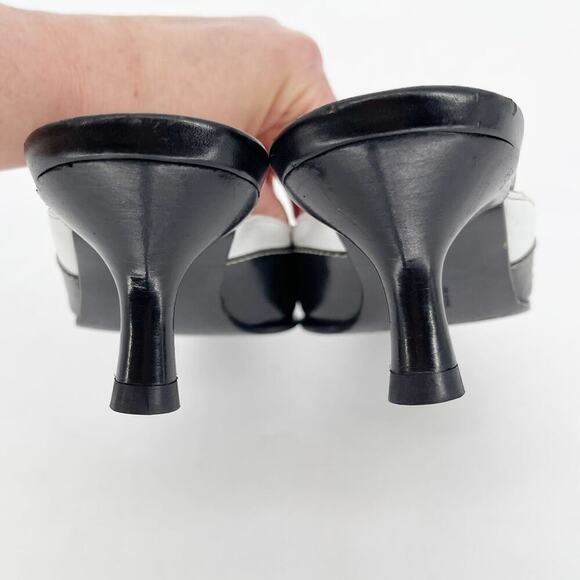 Vintage Salvatore Ferragamo Black White Brogue Detail Pointed Toe Mule size 7.5 - Picture 8 of 11